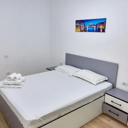 Solis Apartment Navodari